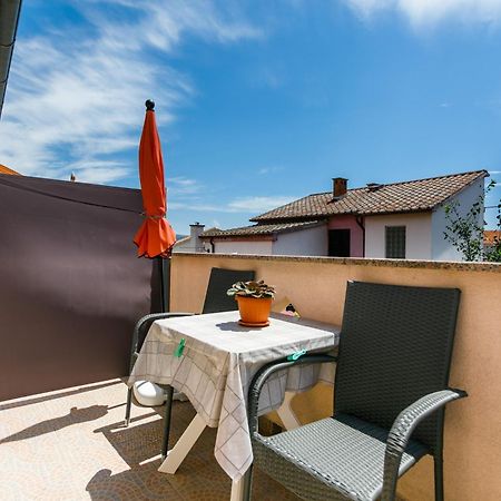 Holiday House Snjezana Krk Town Bagian luar foto